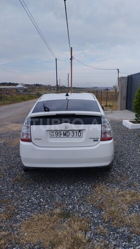 Toyota Prius-7