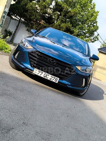 Hyundai Elantra-5