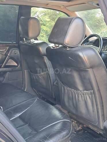 Mercedes E 280-7