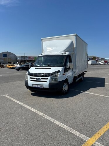 Ford Transit-2