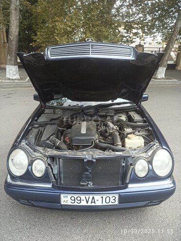 Mercedes E 220-6