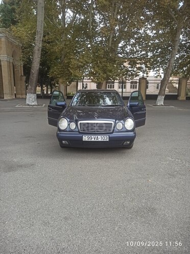Mercedes E 220-7