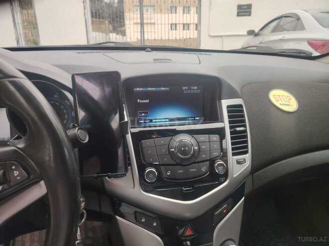 Chevrolet Cruze-8
