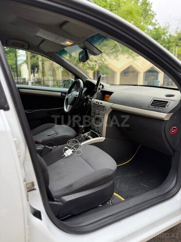 Opel Astra-14