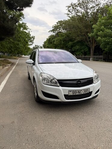 Opel Astra-12