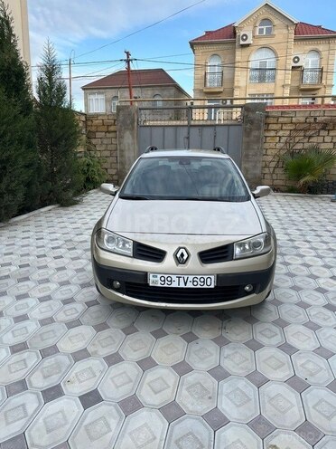 Renault Megane-6