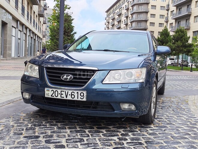 Hyundai Sonata-1