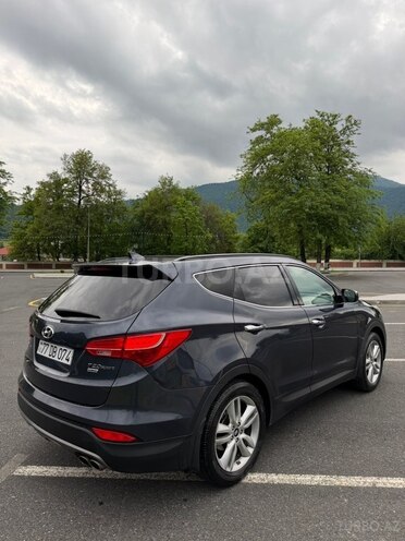Hyundai Santa Fe-6