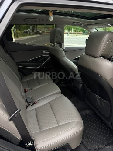 Hyundai Santa Fe-11