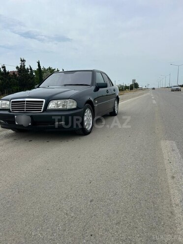 Mercedes C 200-2