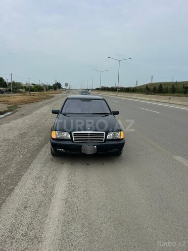 Mercedes C 200-1