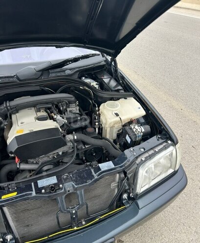 Mercedes C 200-19