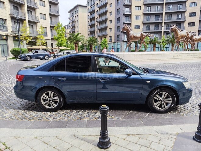 Hyundai Sonata-4