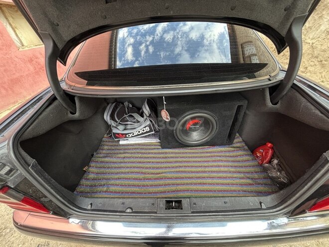 Mercedes E 280 4MATIC-19