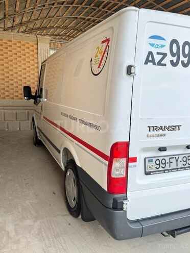 Ford Transit-10