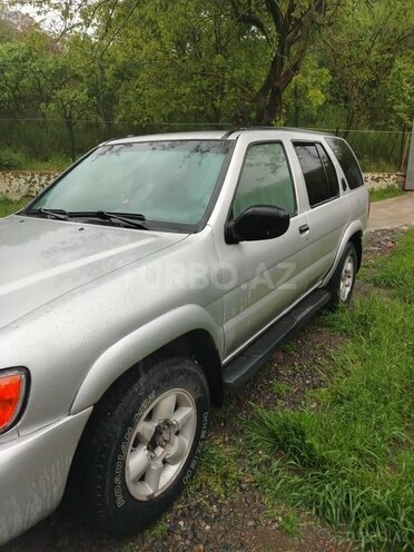 Nissan Pathfinder-5