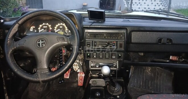 LADA (VAZ) Niva-9