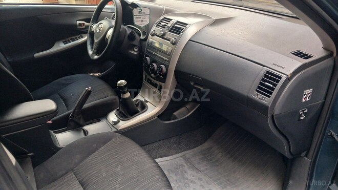 Toyota Corolla-6