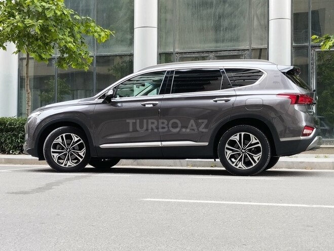 Hyundai Santa Fe-5