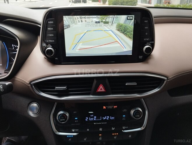 Hyundai Santa Fe-18
