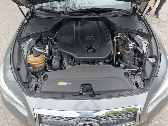 Infiniti Q50-9