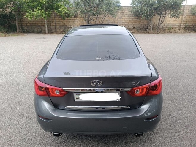 Infiniti Q50-21