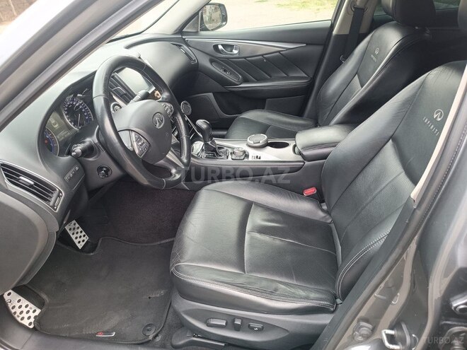 Infiniti Q50-13
