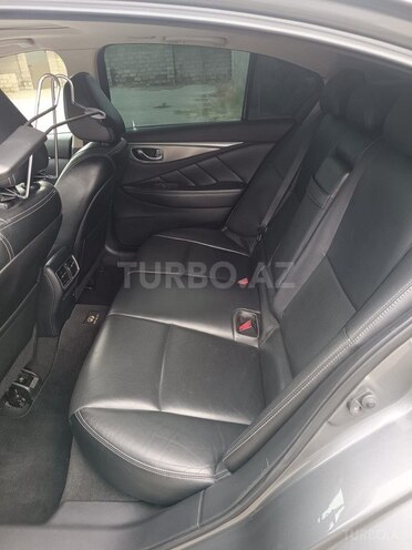 Infiniti Q50-11