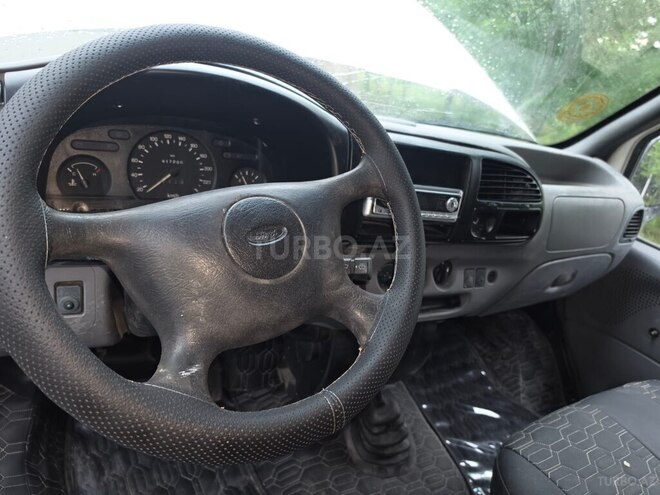 Ford Transit-7