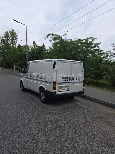 Ford Transit-14