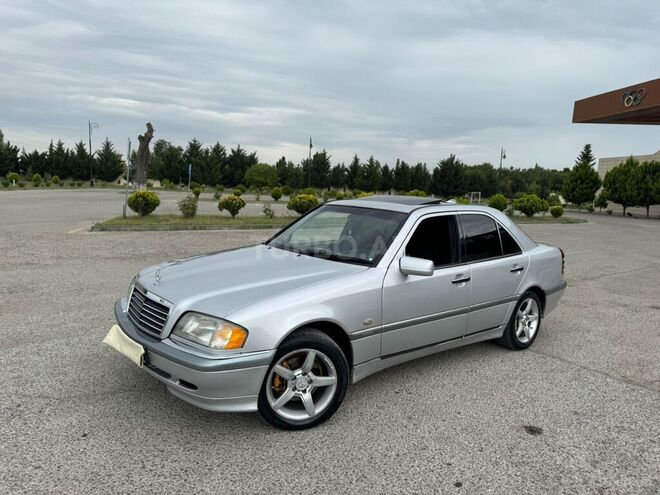 Mercedes C 200-2
