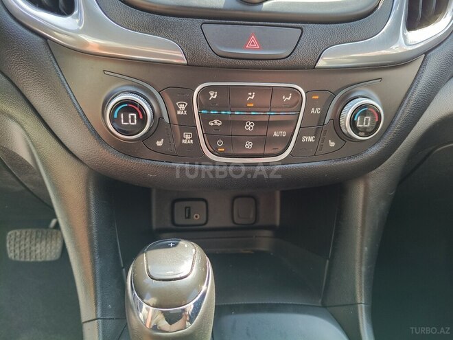 Chevrolet Equinox-10