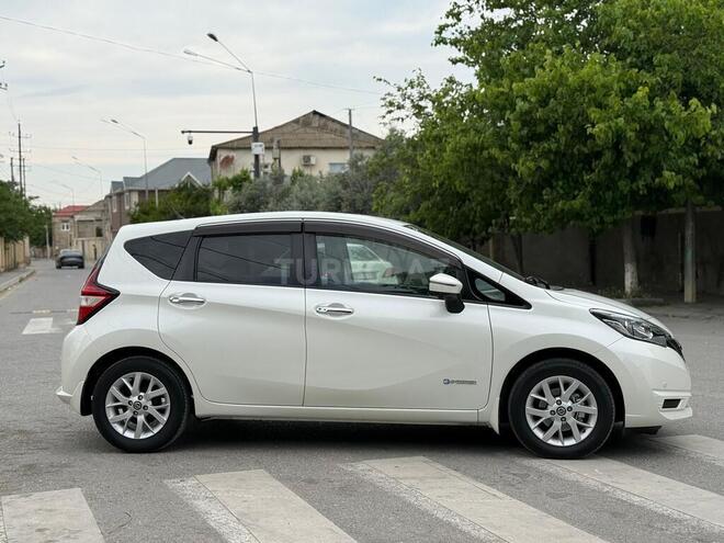 Nissan Note-10