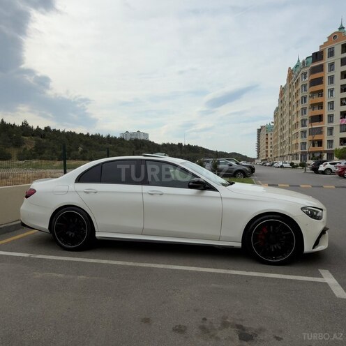 Mercedes E 300-10