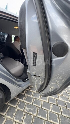 Hyundai Elantra-19