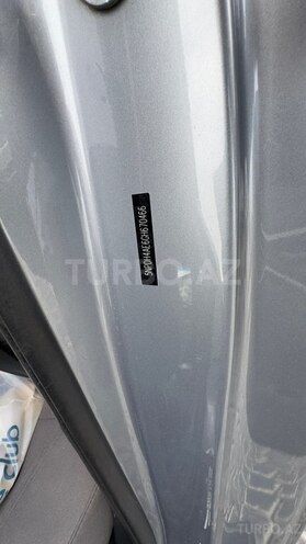 Hyundai Elantra-13