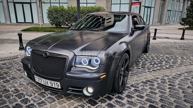 Chrysler 300C-3
