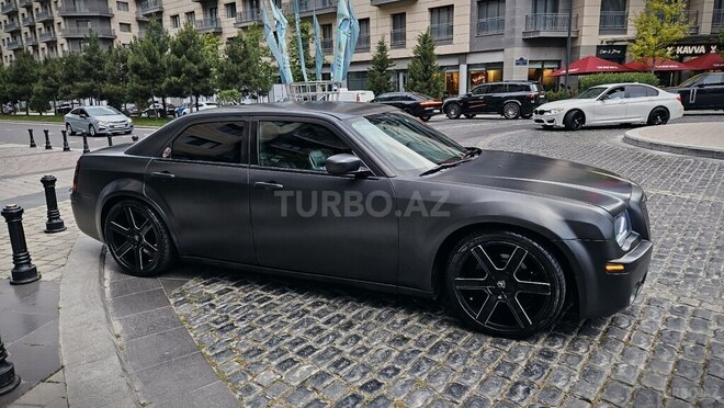 Chrysler 300C-4