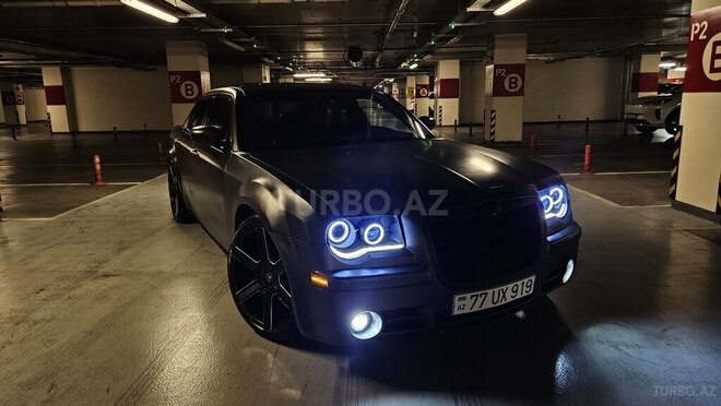 Chrysler 300C-9