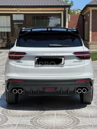 Geely Coolray-6