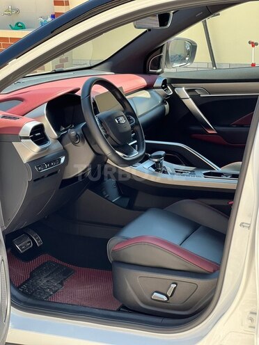 Geely Coolray-10