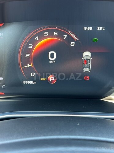 Geely Coolray-13
