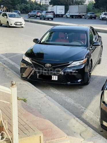 Toyota Camry-1