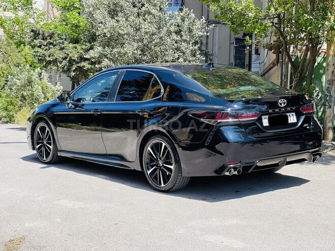Toyota Camry-3