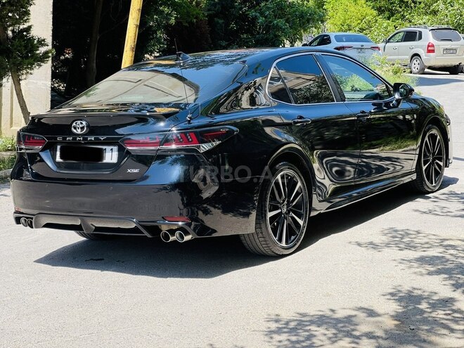 Toyota Camry-5