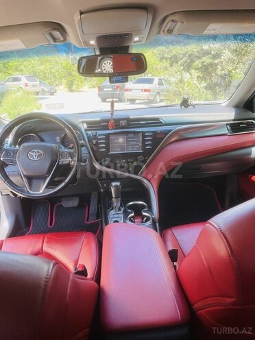 Toyota Camry-6