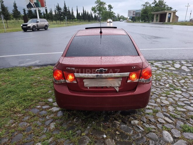 Chevrolet Cruze-8