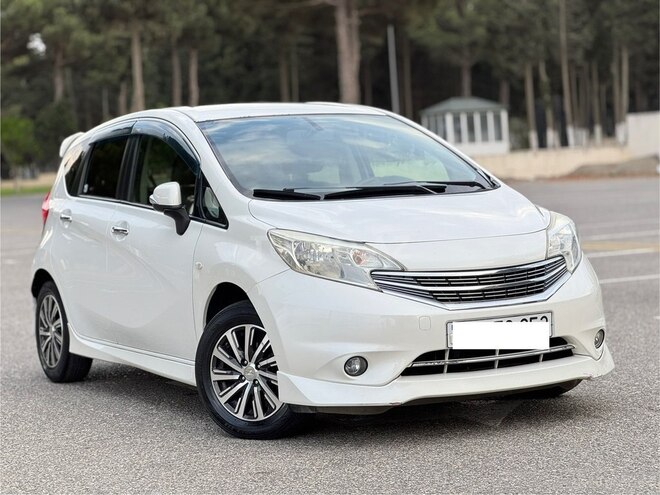 Nissan Note-1