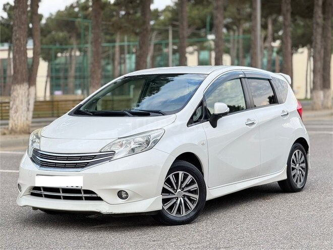 Nissan Note-2