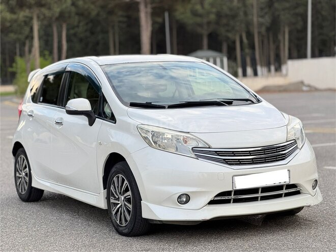 Nissan Note-10